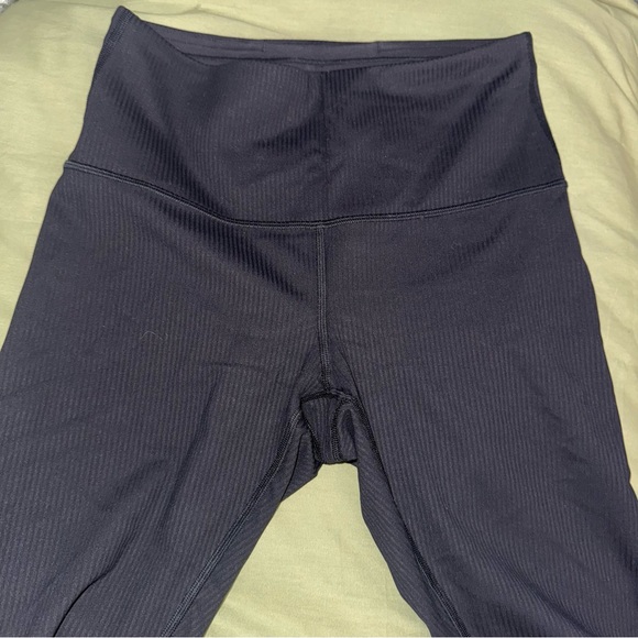 Lululemon Wunder Train Black High-Rise Ribbed Tight 25" Leggings 6 - Picture 7 of 11